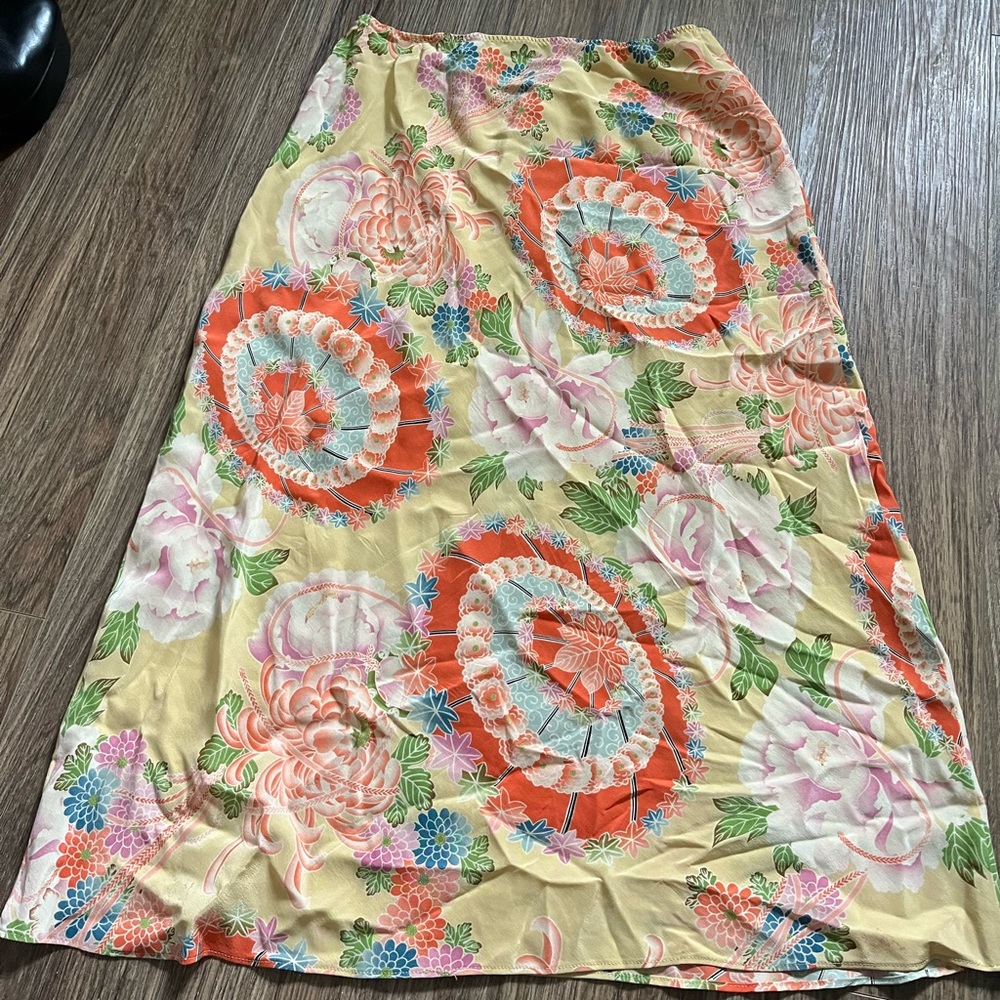 Vintage yellow midi skirt